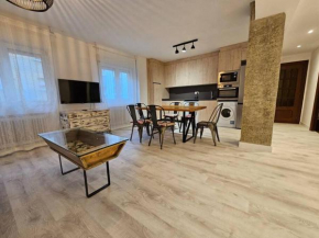 1A108 Amplio y moderno apartamento